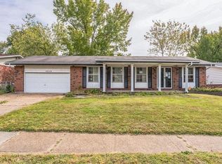 4478 Papal Dr, Florissant, MO 63033