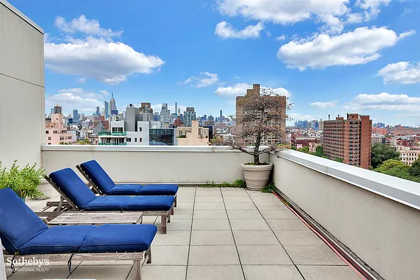 Rented by Sotheby's International Realty | media 25