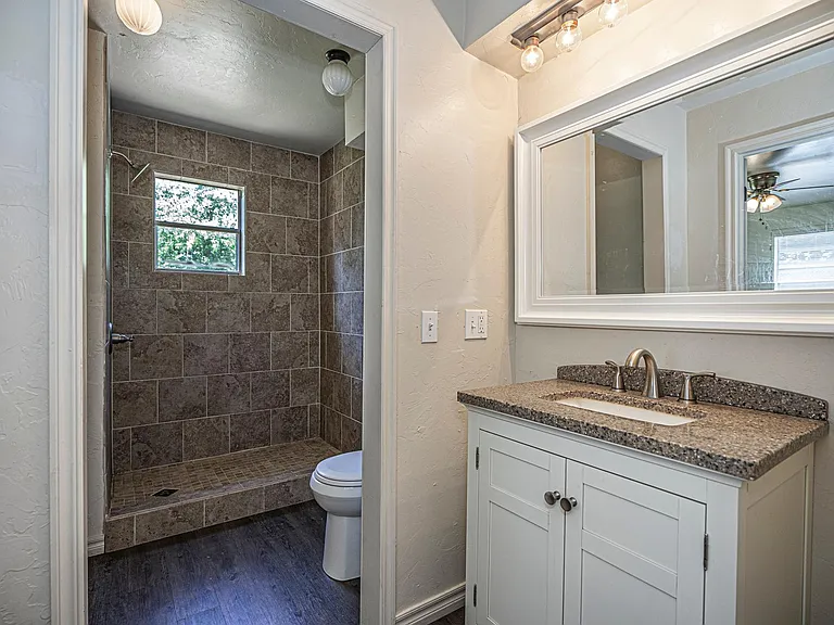 521 Park Pl — Photo 13