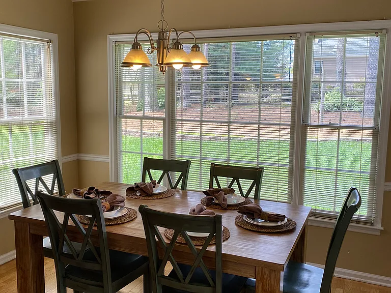 breakfast area