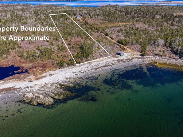 Rockland Rd #Mb-1, Shelburne, NS B0T 1V0