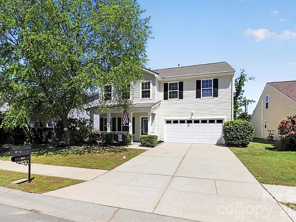 3rd image of 903 Traditions Park Dr