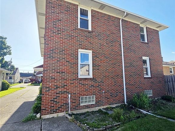 4th image of 181 Willett St