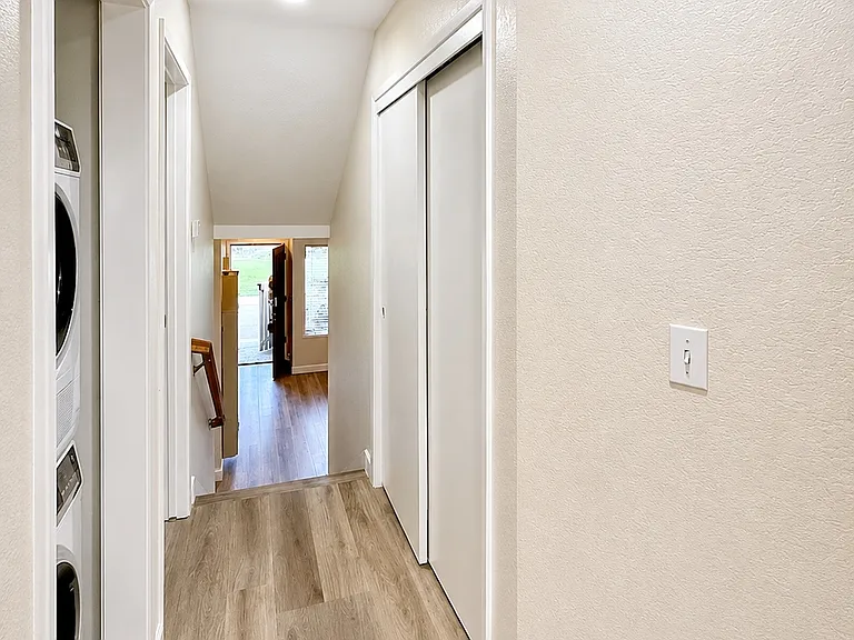 1245 Coyote Creek Pl — Photo 9