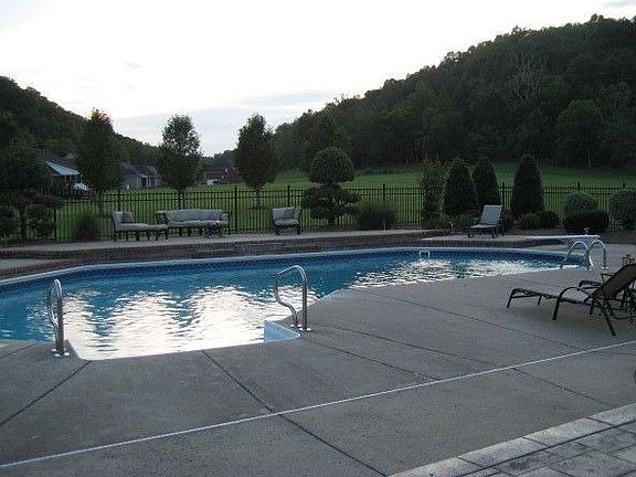 Tons of privacy provided by the rolling hills of middle Tennessee