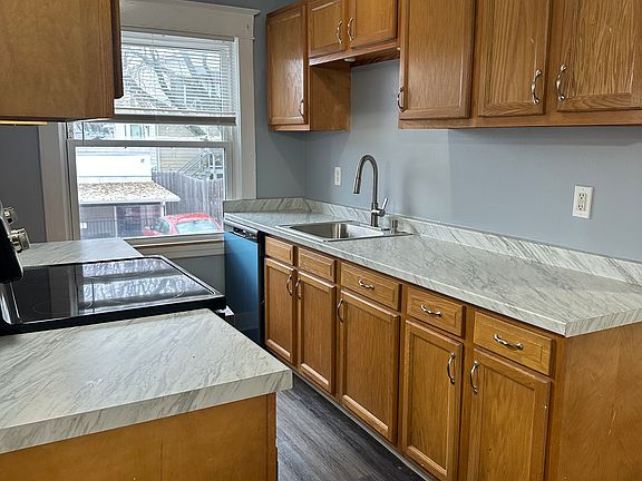 5th image of 1801 Roanoke Ave #10