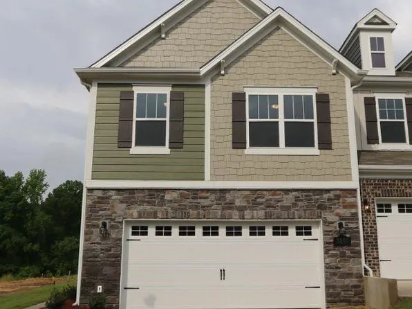 3207 Lilac Grove Dr, Charlotte, NC 28269