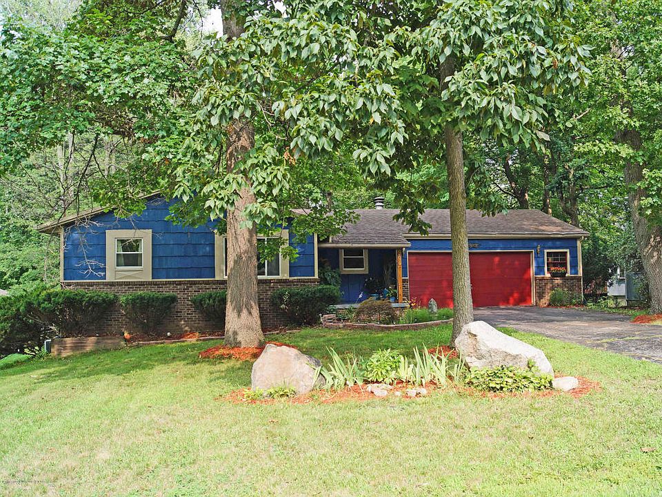 1st image of 6079 Beechwood Dr