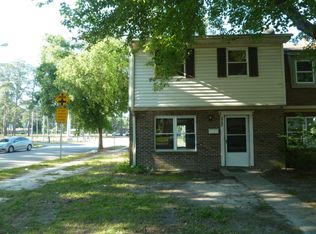 6079 Foresttown Dr, Norfolk, VA 23502