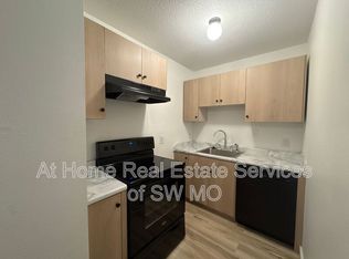 3342 E Linwood St #4, Springfield, MO 65804