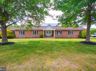 619 Sun Haven Dr, Clayton, NJ 08312