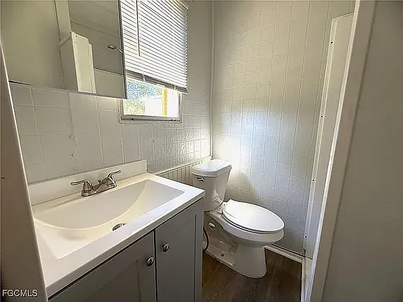 8239 Suncoast Dr #B — Photo 20