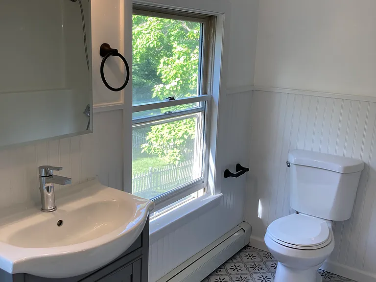 36 Tucker Ave #B — Photo 8