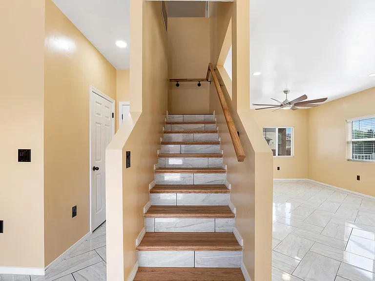 9516 Silica Ave NW — Photo 11