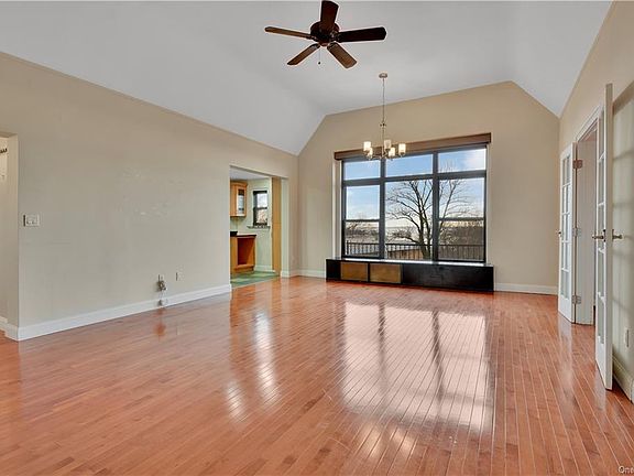 2nd image of 314 Livingston Ave APT 401E