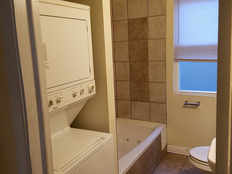2nd image of 408 N Ridgeway Ave