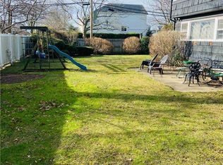 547 Cedarwood Dr, Cedarhurst, NY 11516