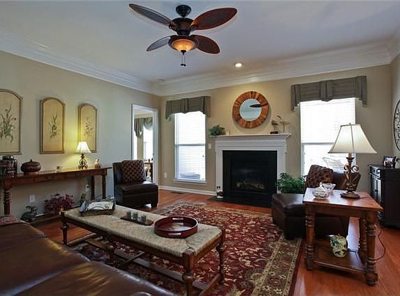 4th image of 3912 Signature Ct