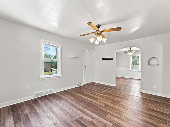 5th image of 97 1st St