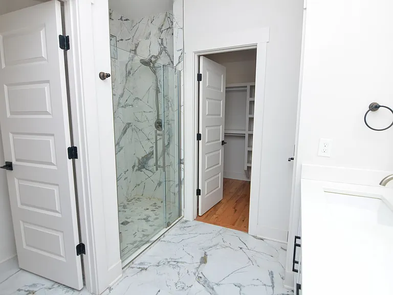 411 McAdoo Ave — Photo 24