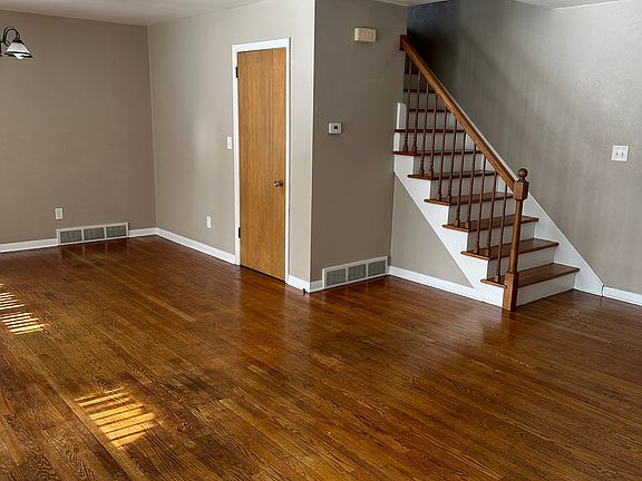 3rd image of 2216 Logan St APT 4