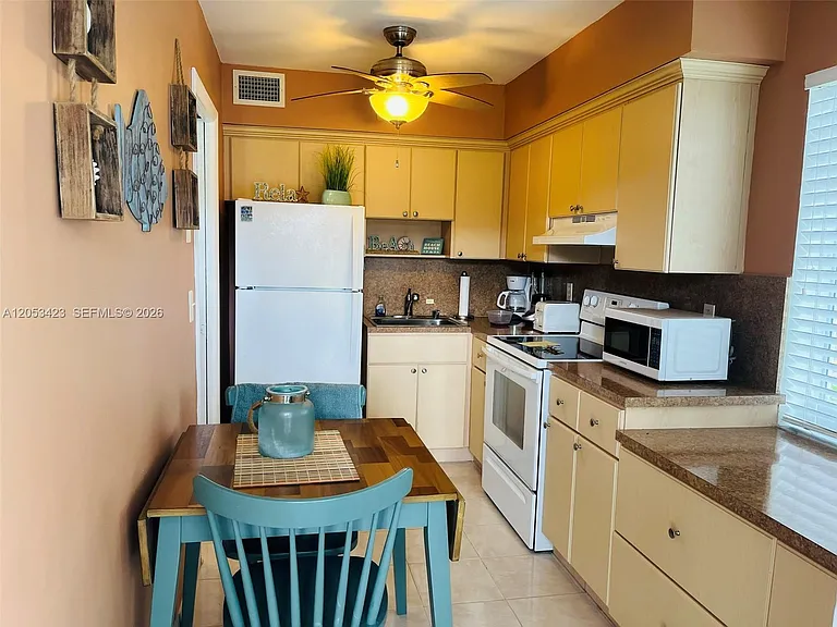 1150 Atlantic Shores Blvd #501 — Photo 12