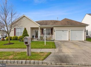 8 Joanne Dr, Sicklerville, NJ 08081