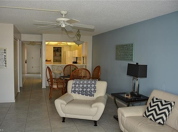 3rd image of 693 Seaview Ct APT 507