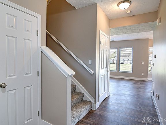 4th image of 34 Kameron Dr