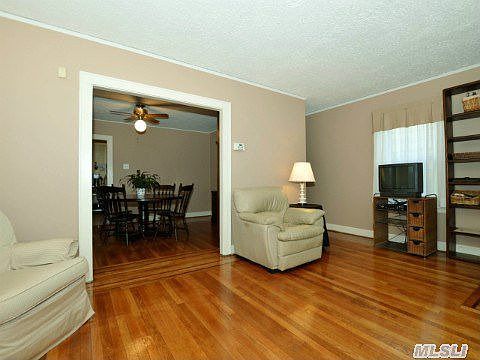 4th image of 148 Capitol Ave