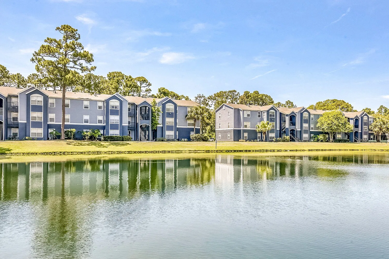 Wedgewood Apartments — Photo 2