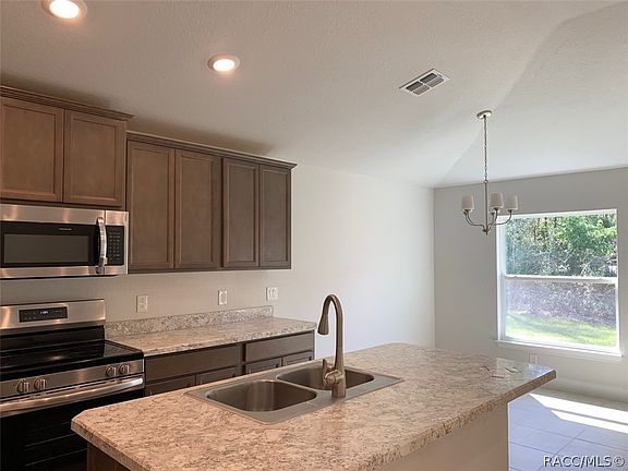 4th image of 10060 N Carver Dr