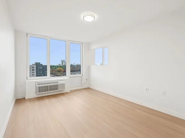 1 Mallory Avenue image 44 of 51