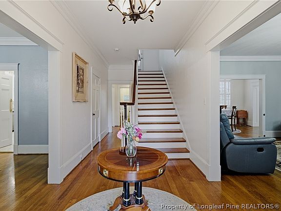 4th image of 1108 Belmont Cir