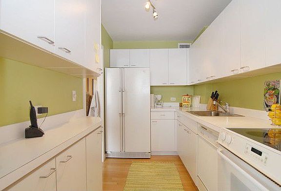 3rd image of 1455 N Sandburg Ter APT 2308