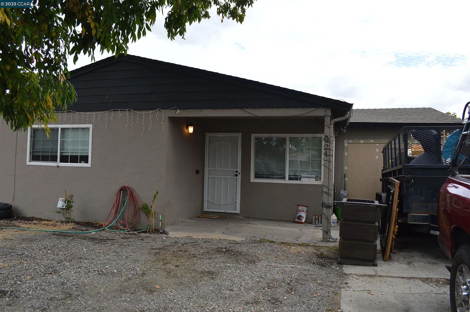 221 Bruno Ave photo 1