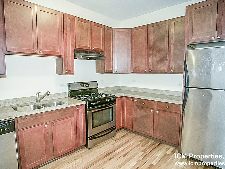 3840 N Sheffield Ave #1 — Photo 3