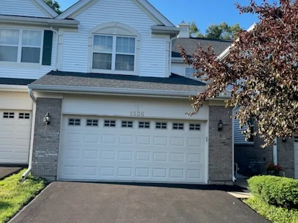 1336 Tamarack Dr, Bartlett, IL 60103