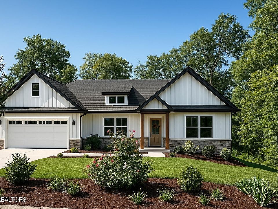 1st image of 218 Mialaquo Cir