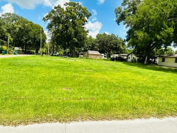 1703 NW 12th St, Chiefland, FL 32626