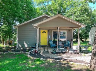 21 Oak Crest Dr, Linn Valley, KS 66040
