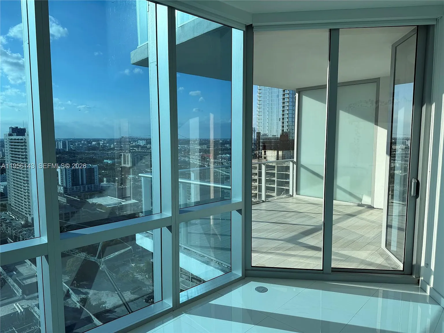 1 bed, 1254 sqft, $5,300 — Photo 3
