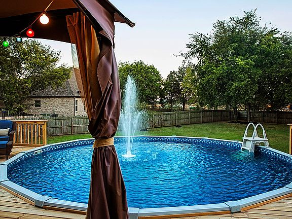 New pool and custom deck