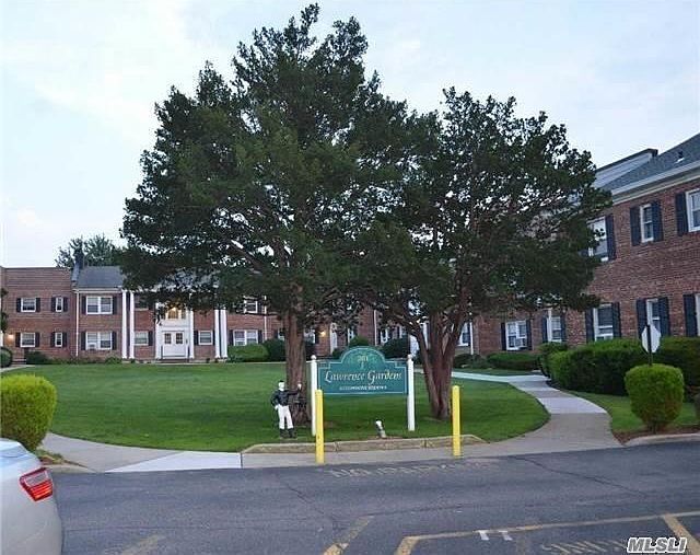 2nd image of 261 Central Ave