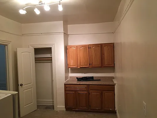 Rented by Nooklyn NYC LLC | media 19