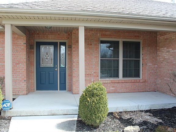 3rd image of 110 Allison Ct