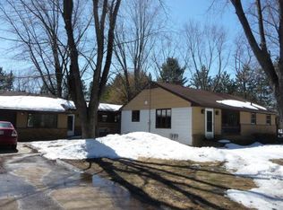 E1995 King Rd, Waupaca, WI 54981