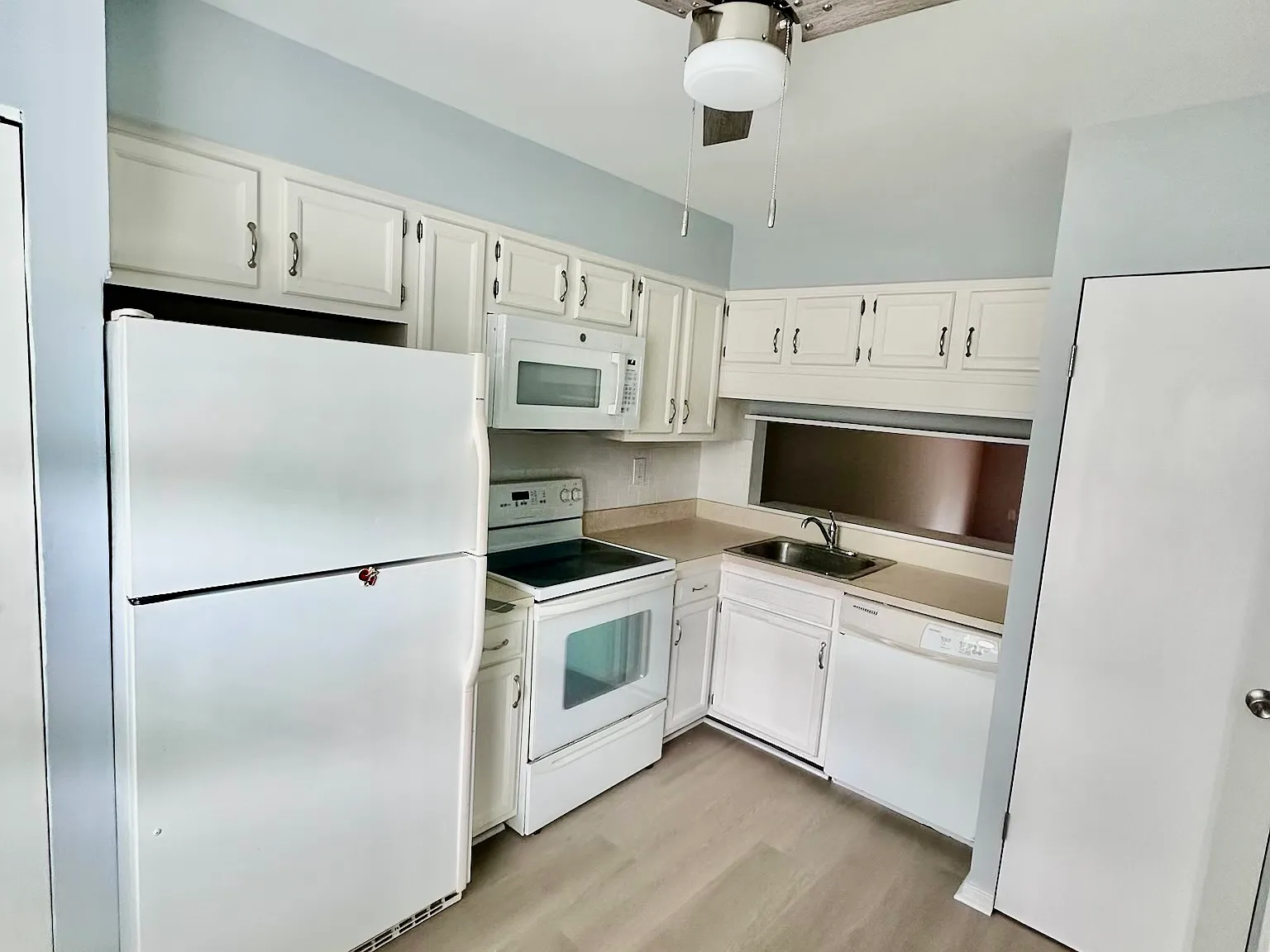 2 bed, 1.5 bath, 1008 sqft, $1,795 — Photo 1