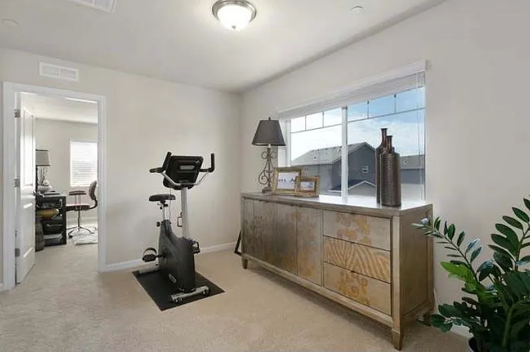 7322 N 93rd Ave — Photo 11
