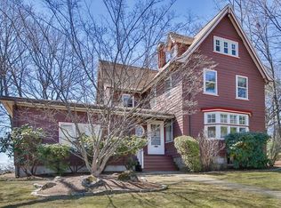 24 Kensington Rd, Arlington, MA 02476